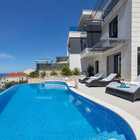 Lux Afrodita * Makarska