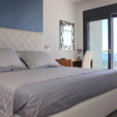 Lux Afrodita Villa
